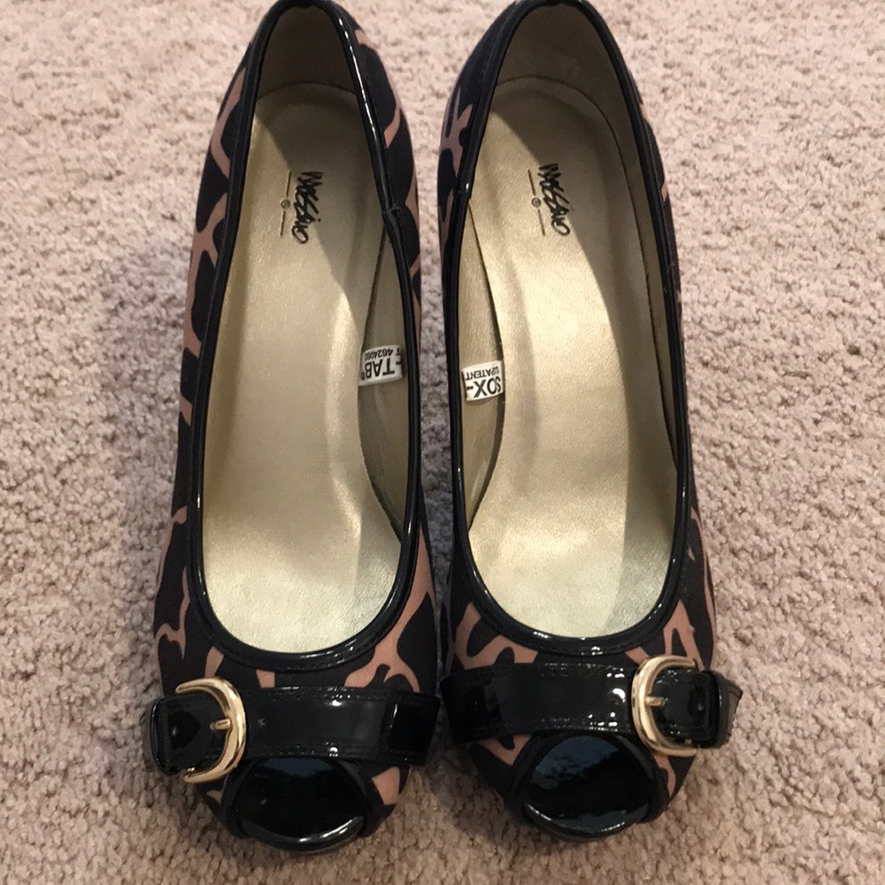 Mossimo pumps